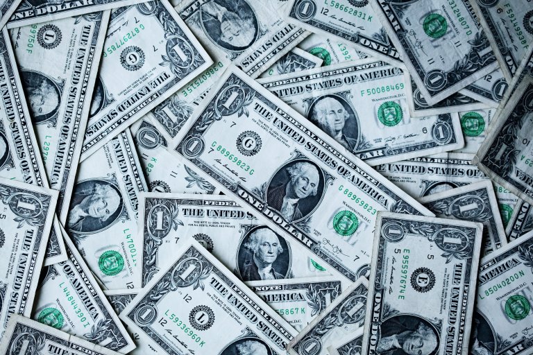 ポイントサイトで稼げる金額